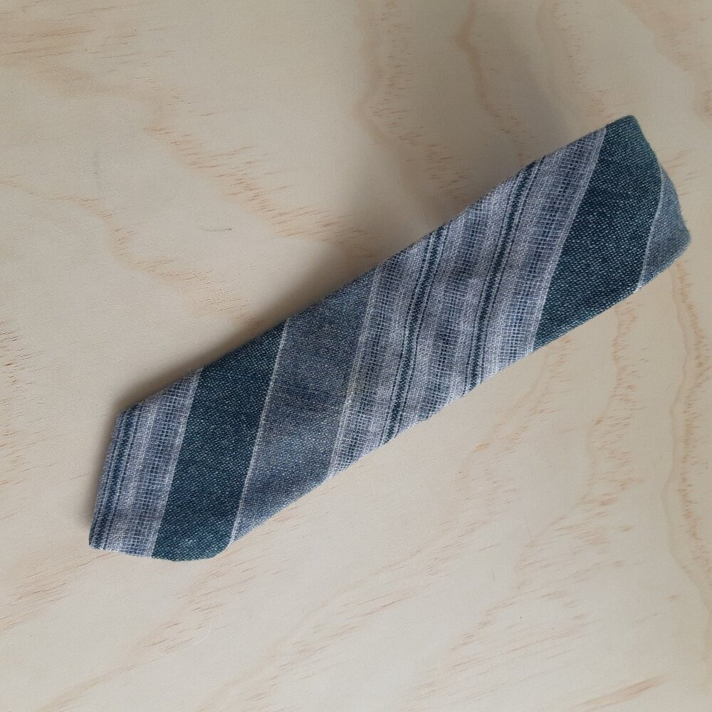 Tie 70% wool